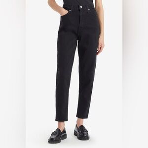Levi’s Premium Women’s High Rise Black Mom Jeans Size 31 NWT